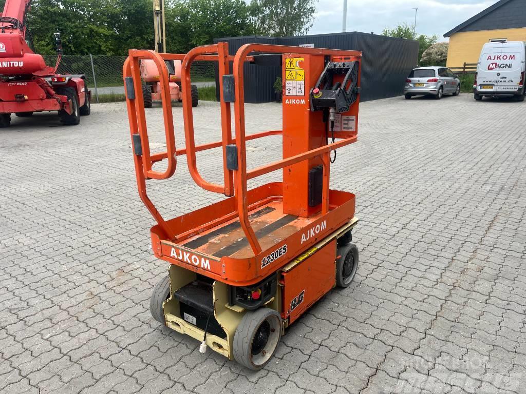 JLG 1230 ES Plataformas con jaula de elevación