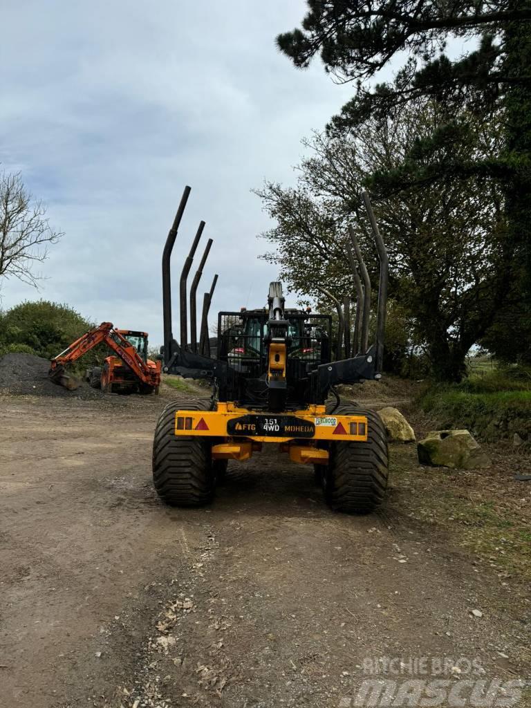 Valtra T235 Active Tractores