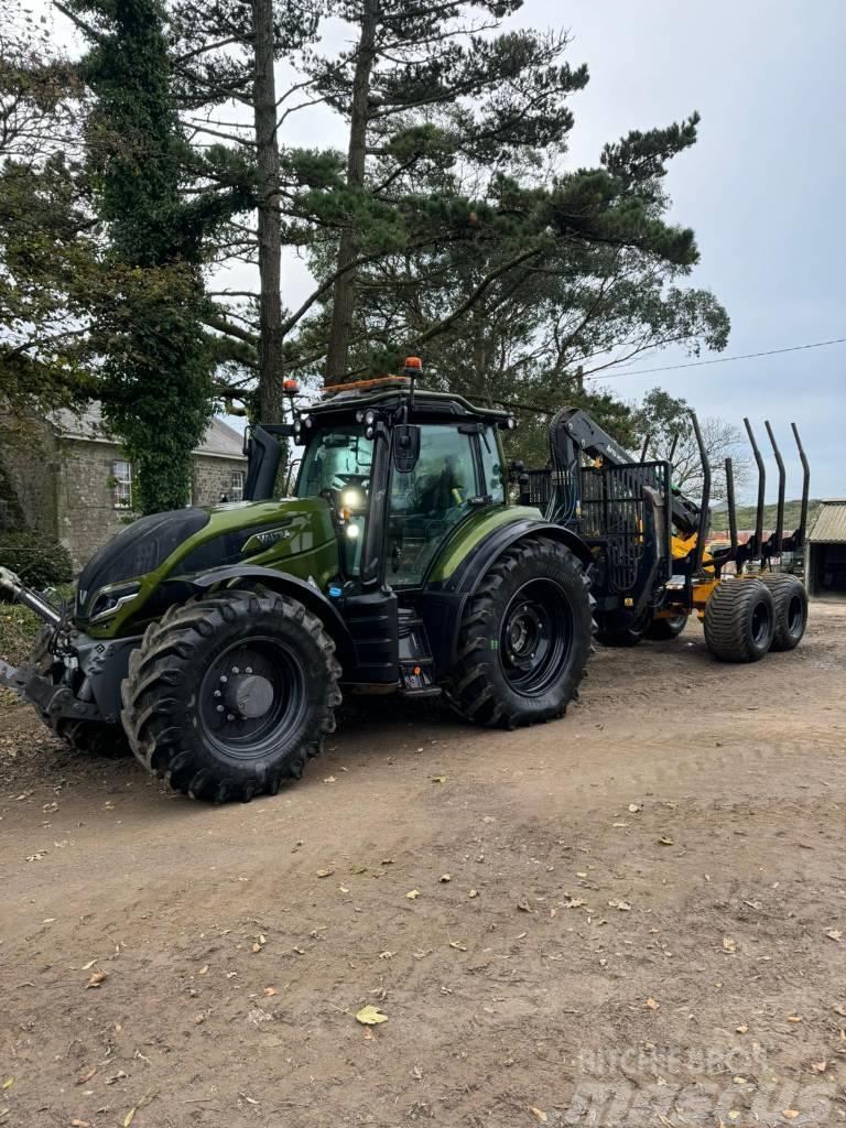 Valtra T235 Active Tractores