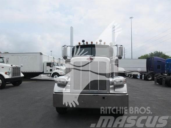 Peterbilt 388 Otros