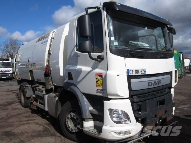 DAF CF330 Camión de barrendero