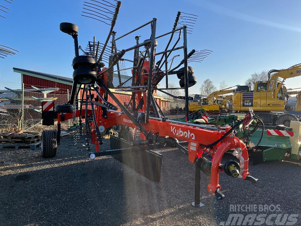 Kubota strängläggare RA2584 Segadoras hileradoras