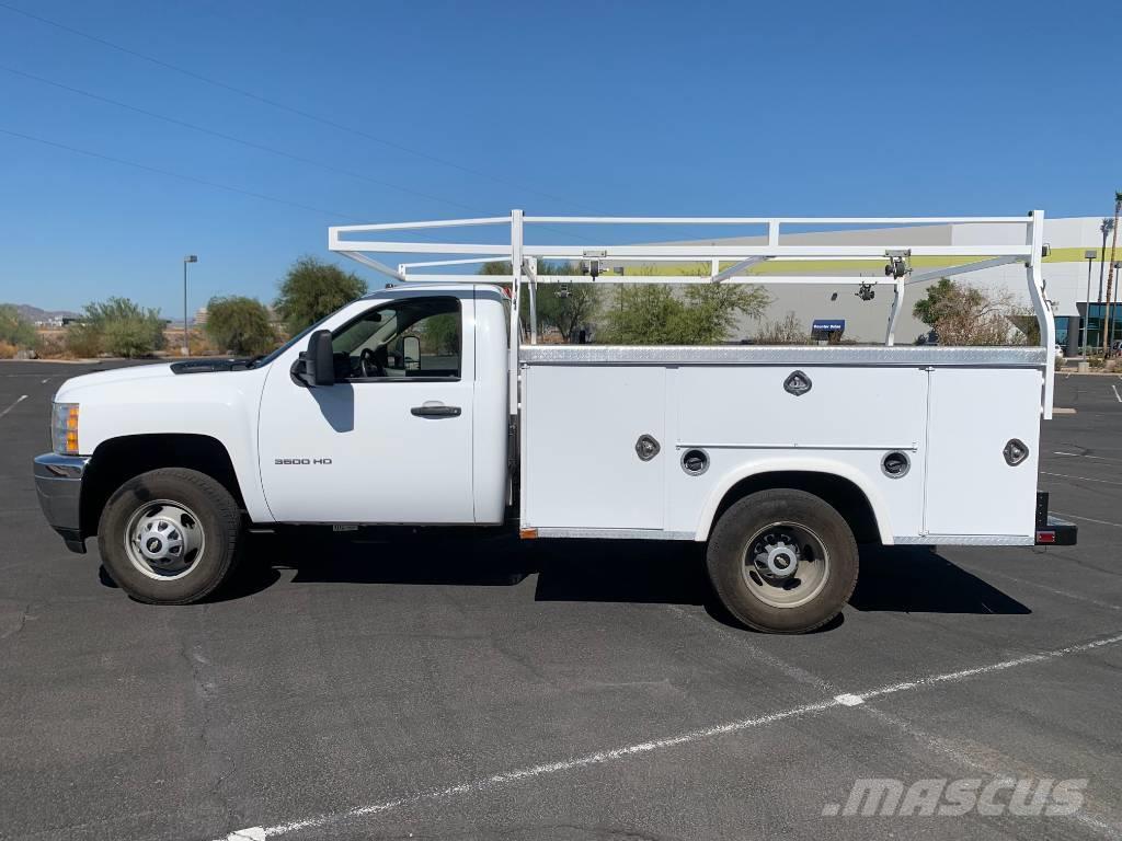 Chevrolet Silverado 3500 Caja abierta/laterales abatibles