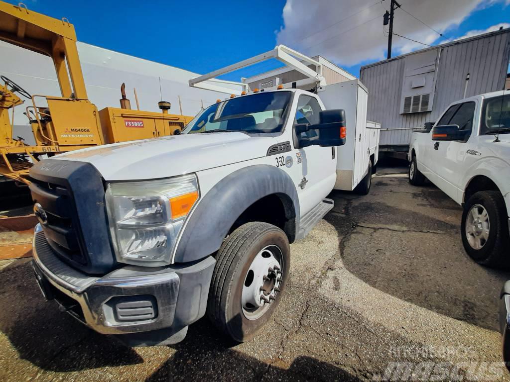 Ford F 550 Caja abierta/laterales abatibles