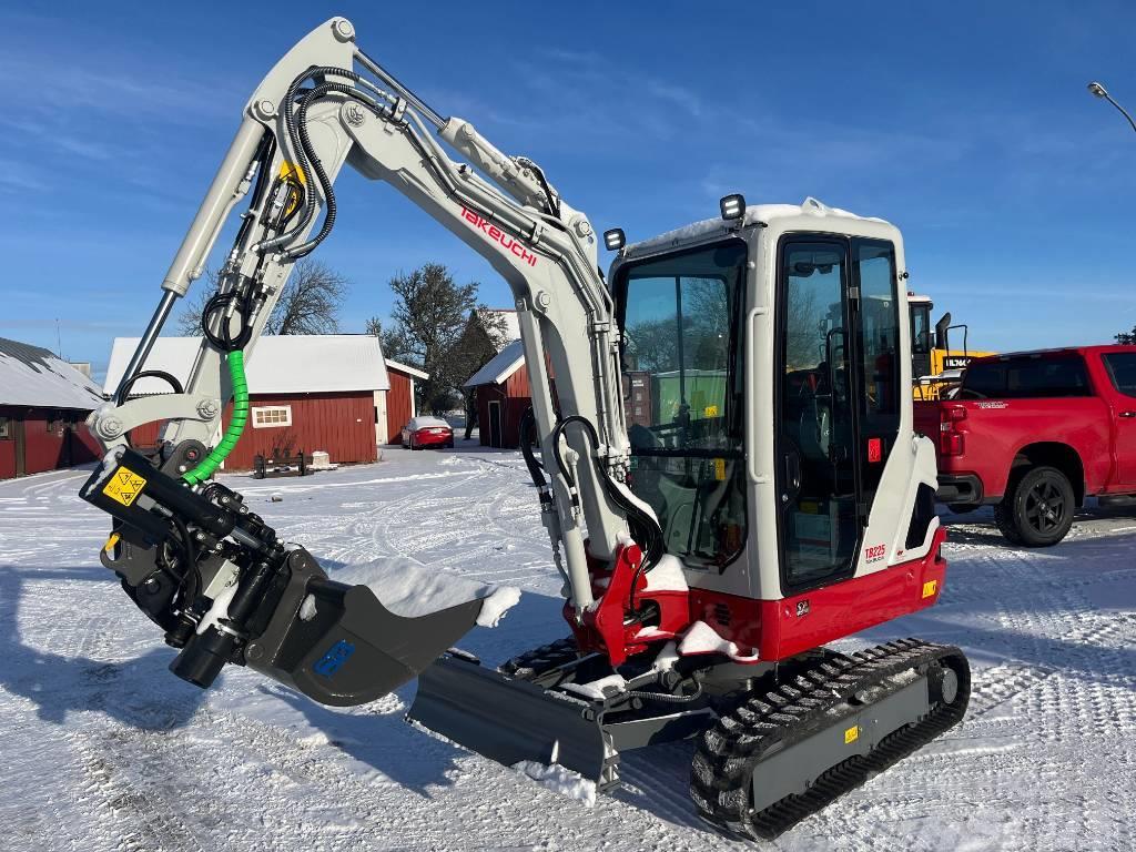 Takeuchi TB225 Miniexcavadoras