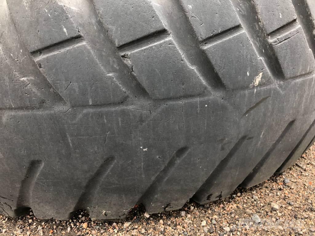 Nokian 400/80R28 Ruedas