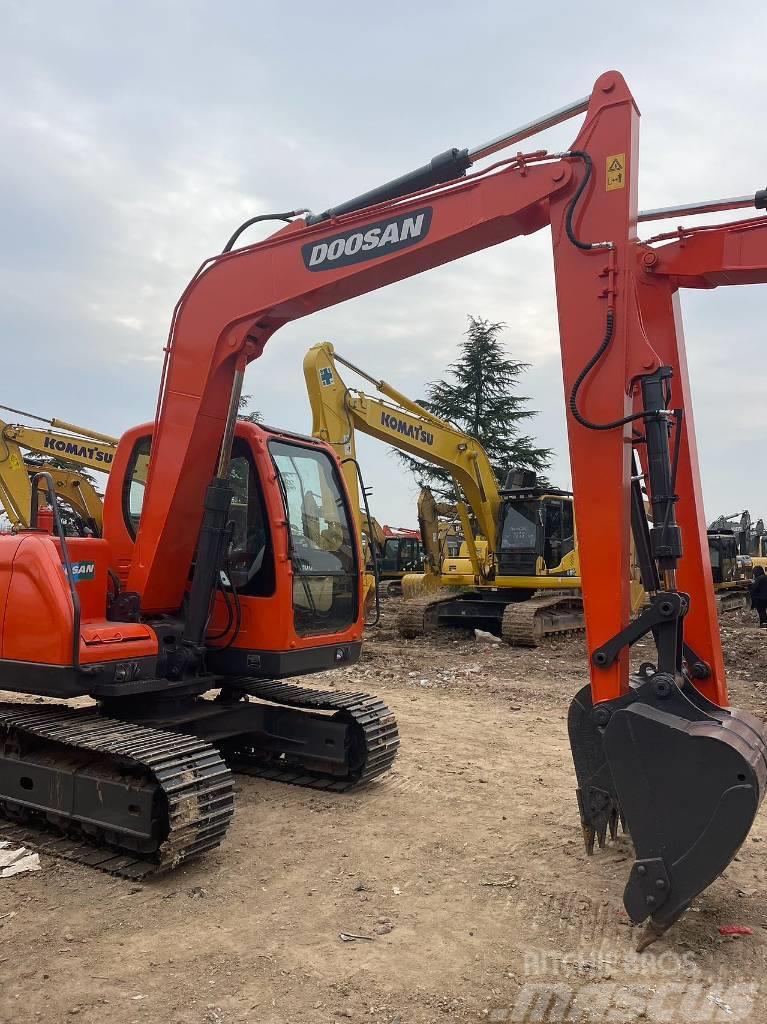 Doosan DX80 Excavadoras 7t - 12t