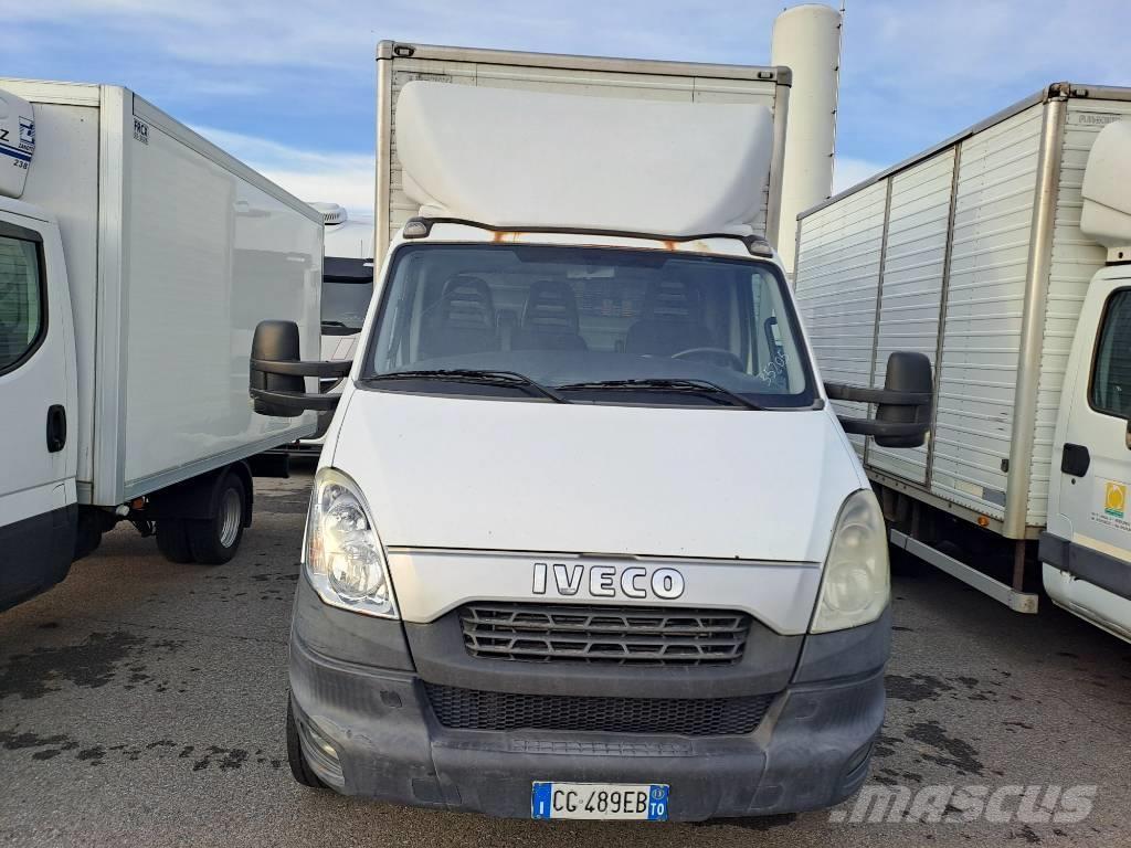 Iveco DAILY 60C17 Camiones con caja de remolque