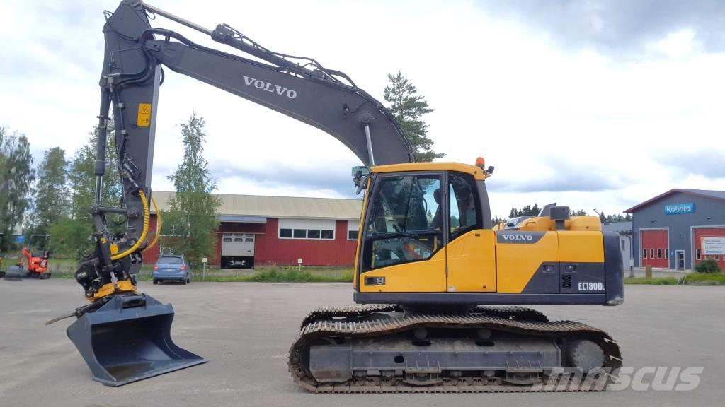 Volvo EC180DL PYÖRITTÄJÄLLÄ Excavadoras sobre orugas