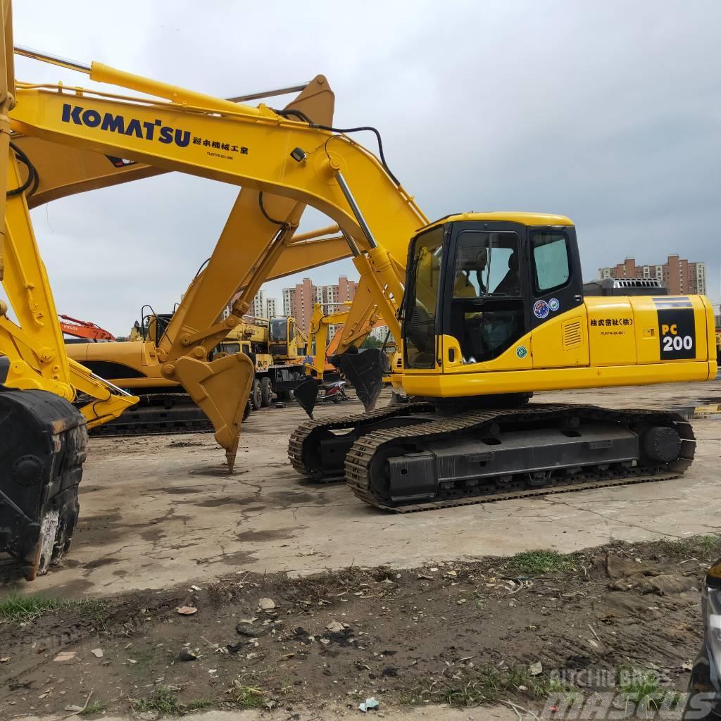 Komatsu PC200-7 Excavadoras sobre orugas