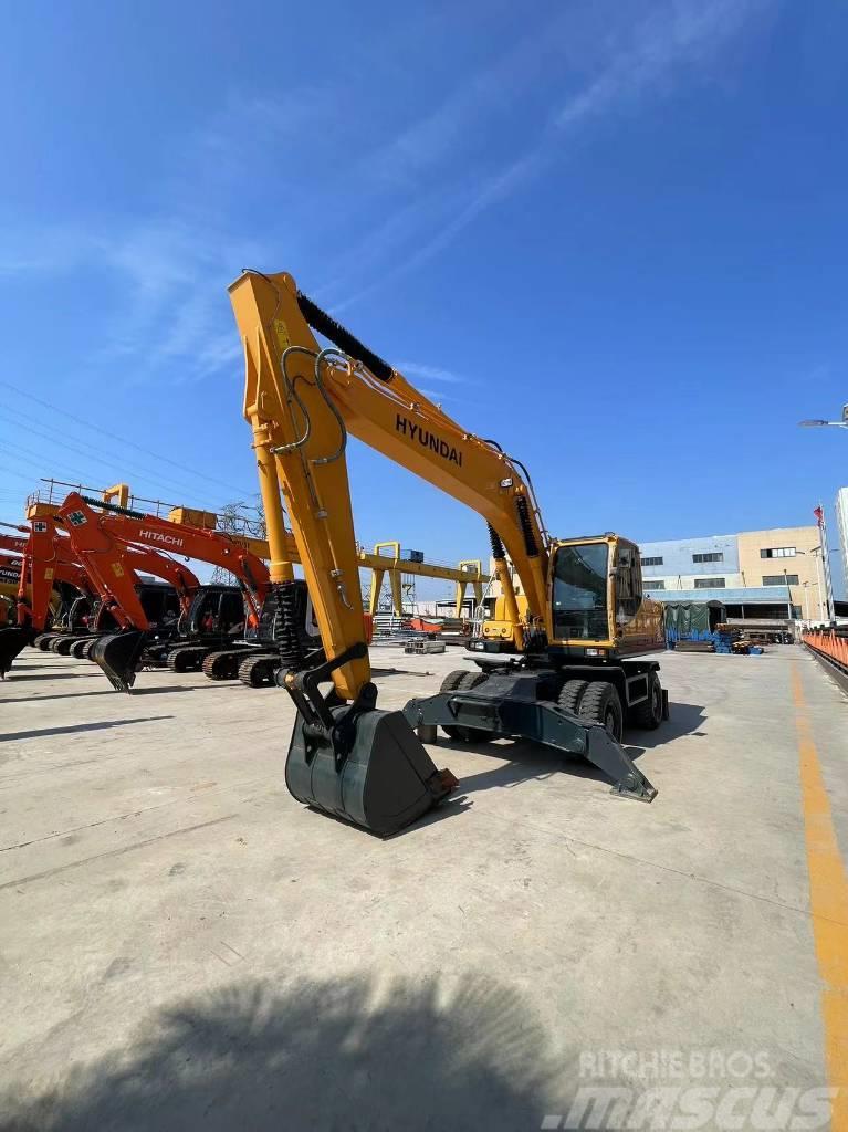 Hyundai 210W-9 Excavadoras de ruedas