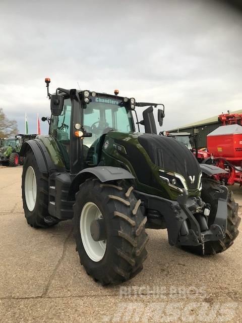 Valtra T155A Tractores