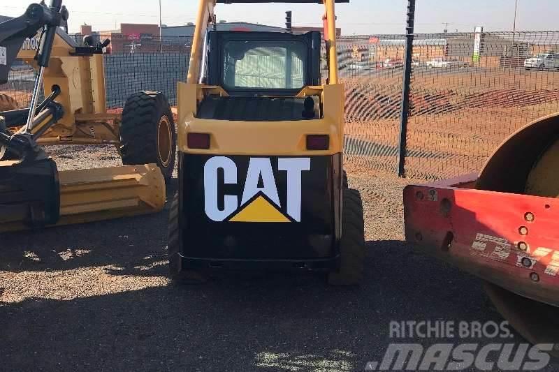 CAT 226B Otros camiones