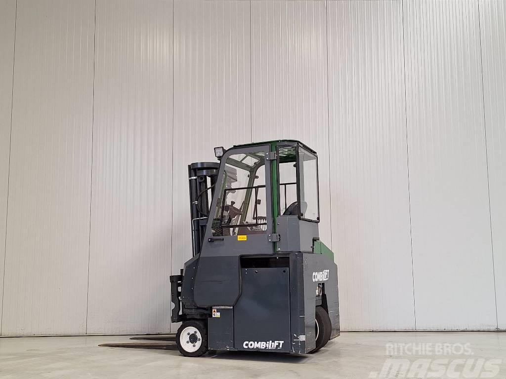 Combilift CBE2500 Montacargas de 4 vías