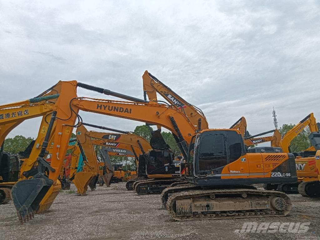 Hyundai 220LC-9S Excavadoras sobre orugas