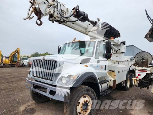 Altec D3060BTR Plataformas sobre camión