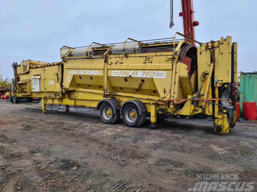 Terex Finlay 790 Maquinarias para servicios públicos