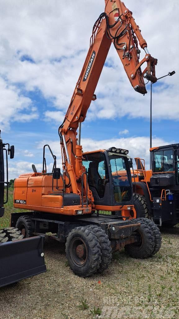 Doosan DX160W-3 Excavadoras de ruedas