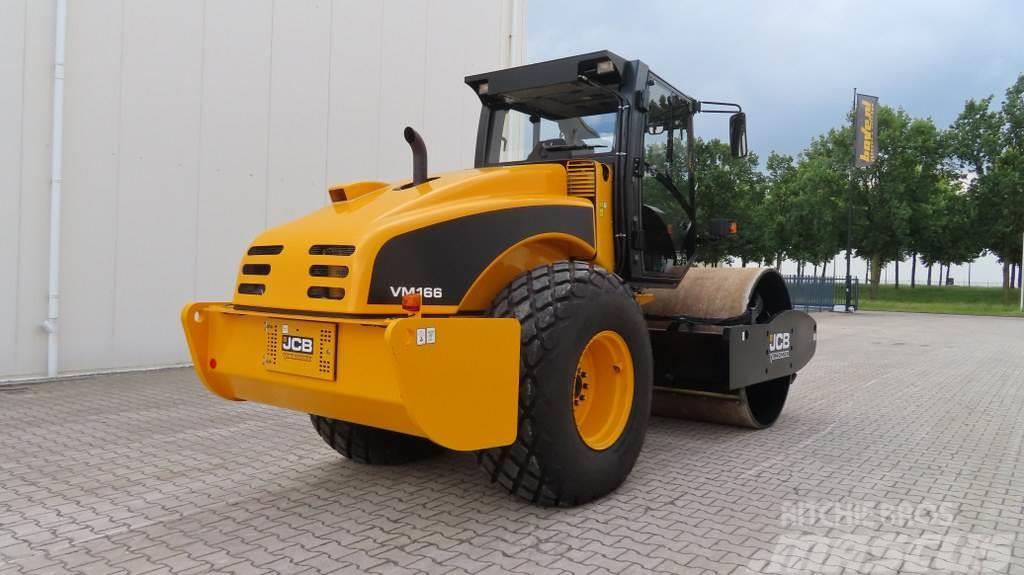 JCB VM166D Rodillos de un solo tambor