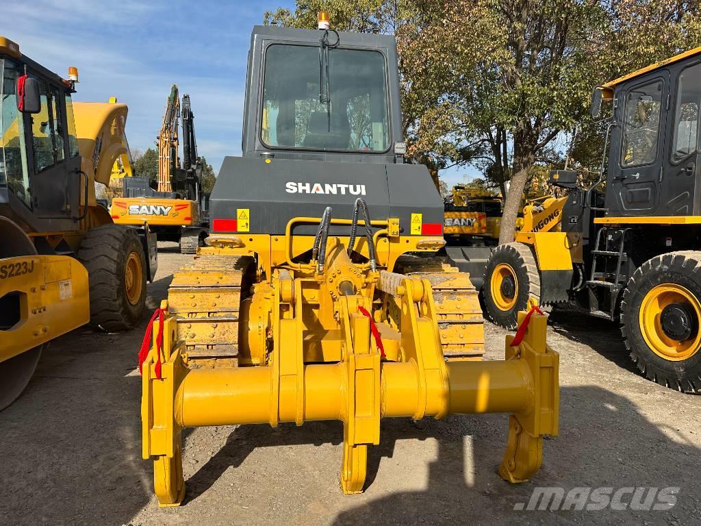 Shantui SD 16 Buldozer sobre oruga