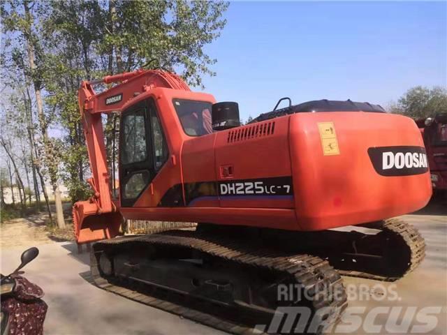 Doosan DH225 Excavadoras sobre orugas