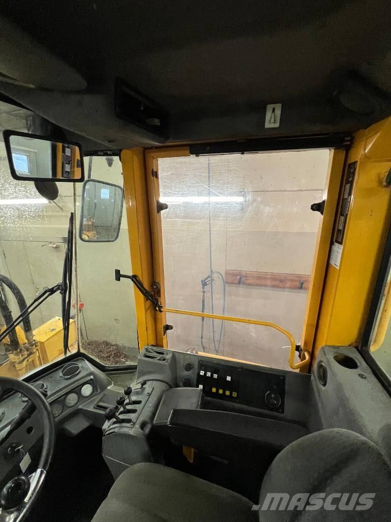 Volvo L90 B Cargadoras sobre ruedas