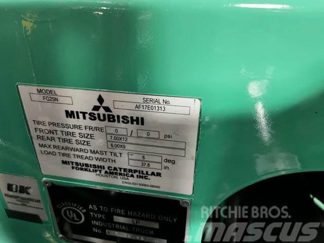 Mitsubishi FG25 Montacargas - otros