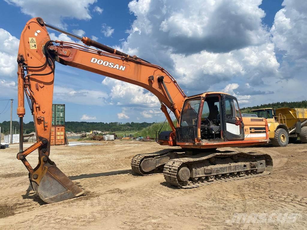 Doosan 225LC Excavadoras sobre orugas