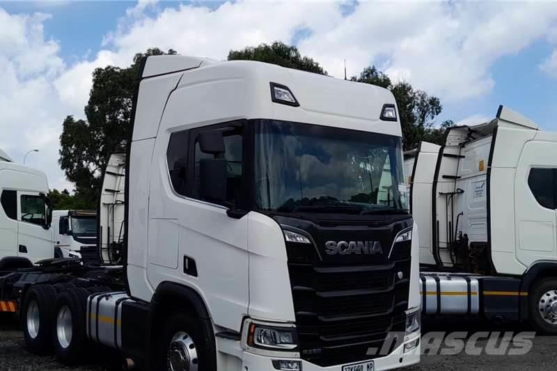 Scania R560 Otros camiones