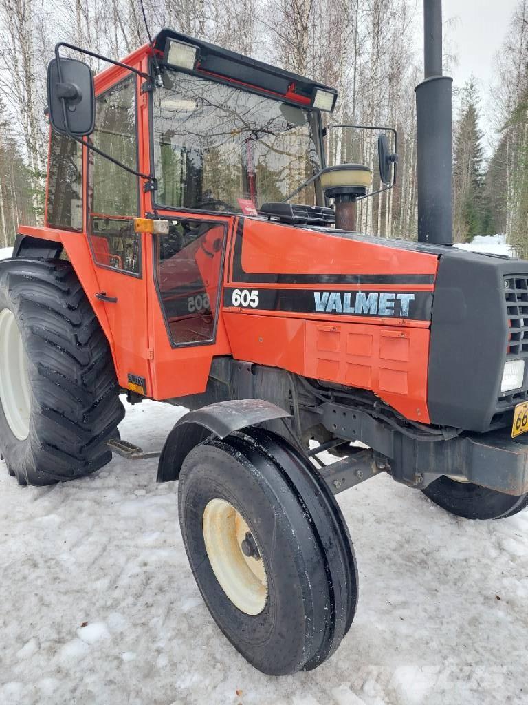 Valmet 605 3300h Tractores