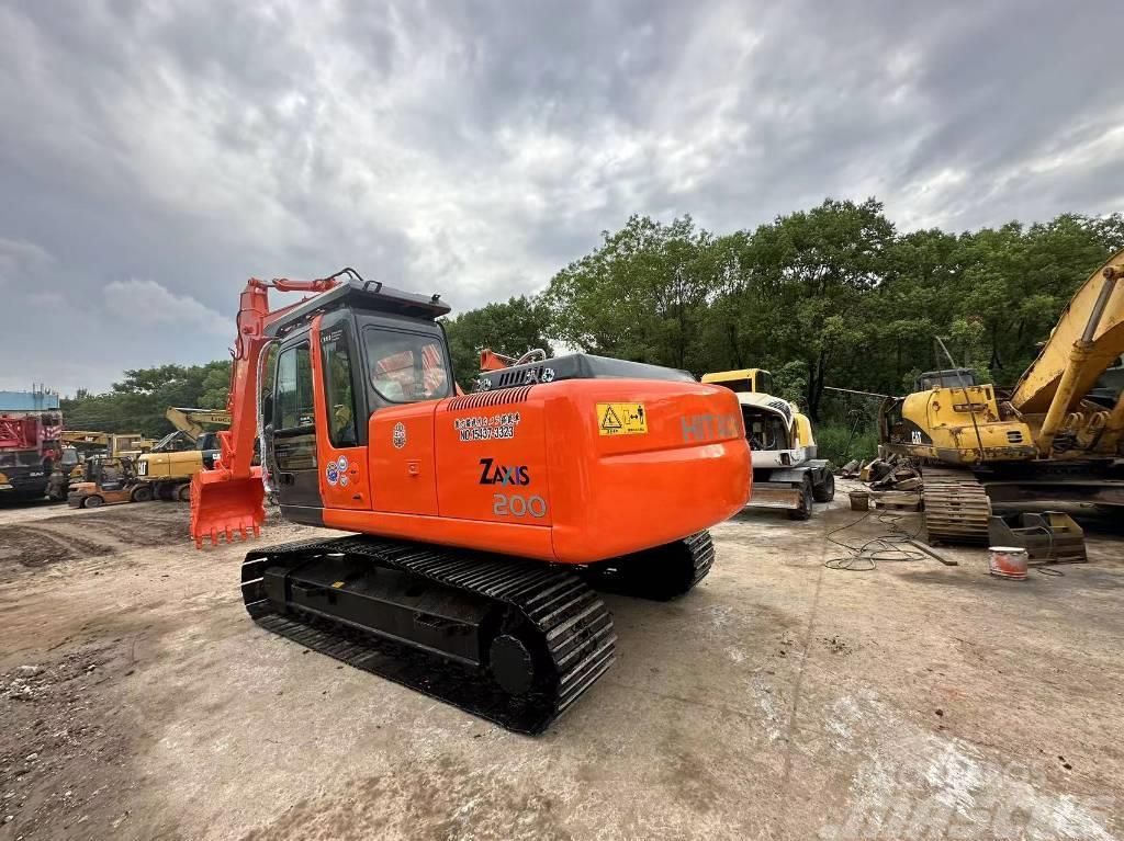 Hitachi ZX200 Excavadoras sobre orugas