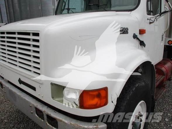 International 4900 Otros