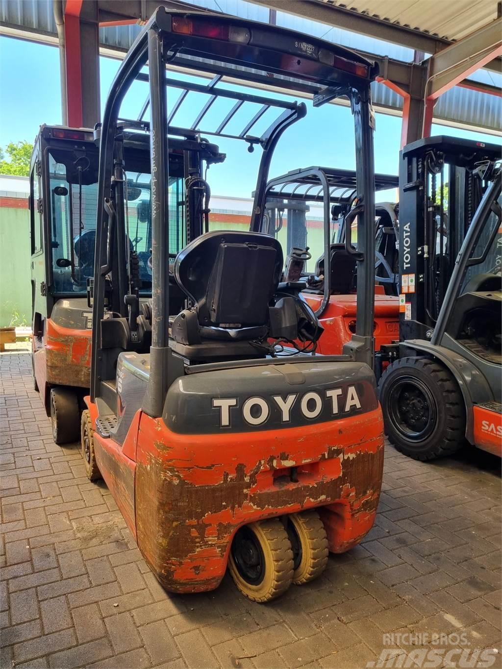 Toyota 8FBEKT16 Carretillas de horquilla eléctrica