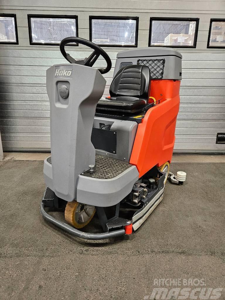 Hako Scrubmaster B120R750 Barredora fregadora combinada