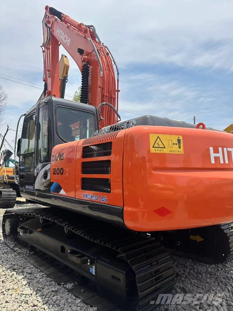 Hitachi ZX 200 Excavadoras sobre orugas