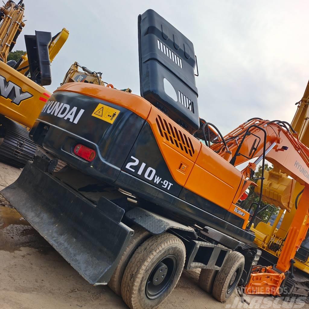 Hyundai 210W-9 Excavadoras de ruedas