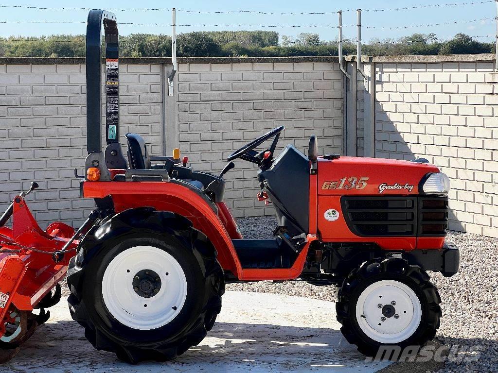 Kubota GB135 Tractores