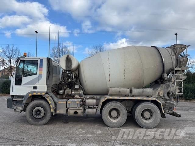 Iveco Eurotrakker Mezcladoras de cemento y hormigón