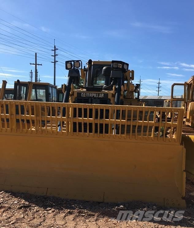 CAT D6R Buldozer sobre oruga