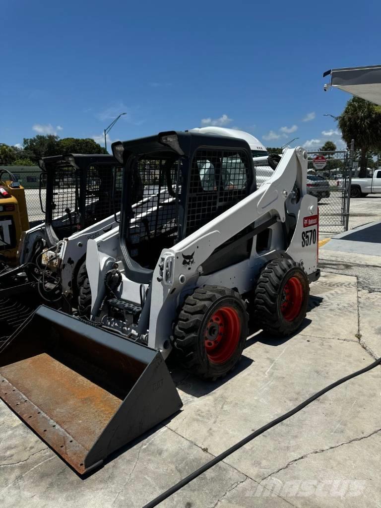 Bobcat S570 Minicargadoras