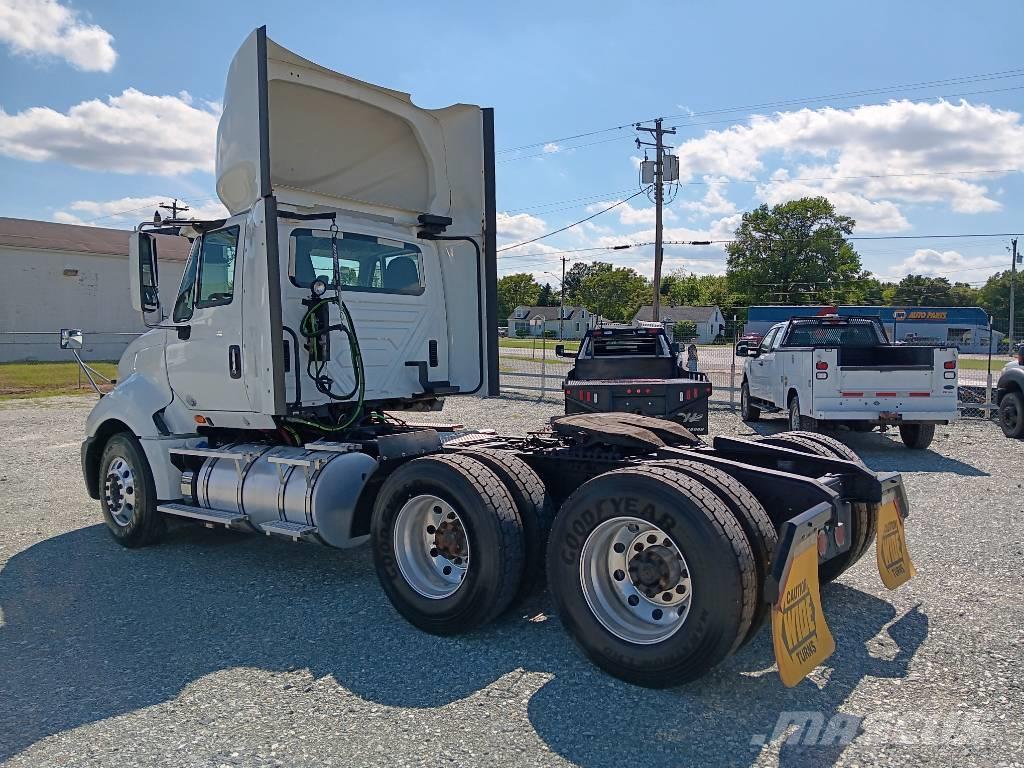 International ProStar Camiones tractor