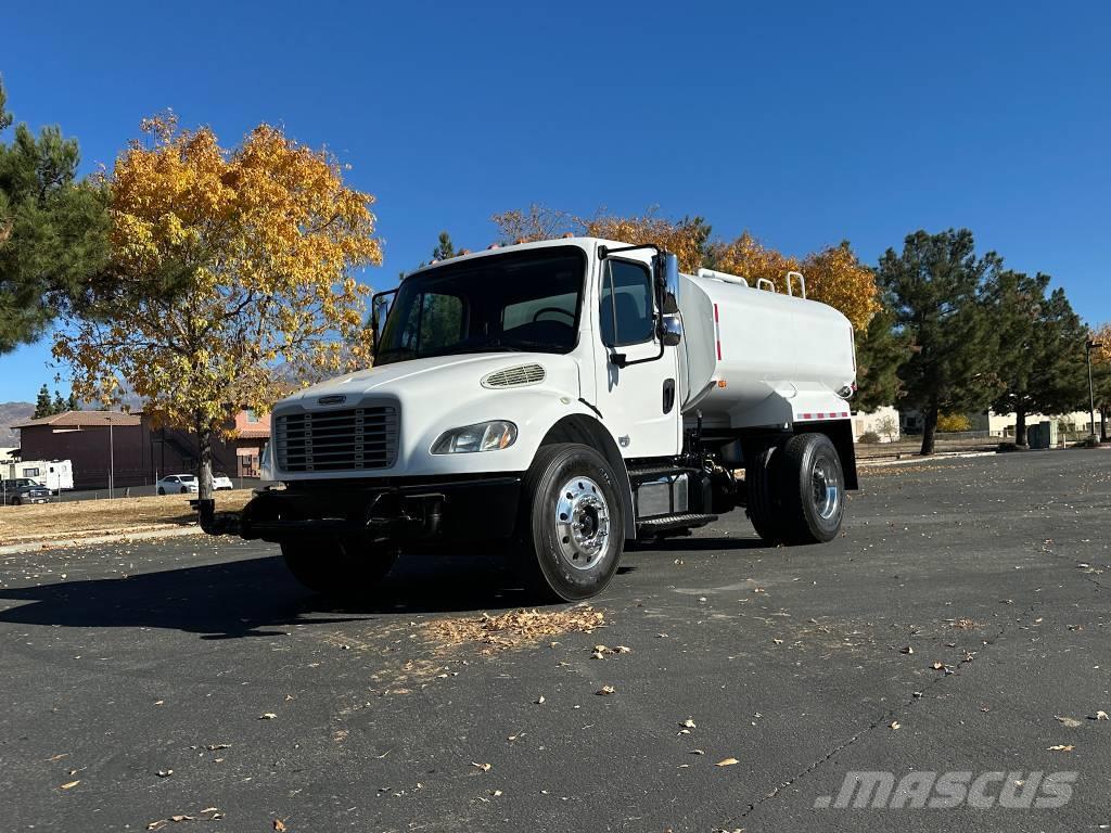 Freightliner M2 Camiones cisterna