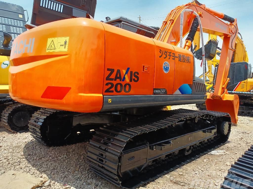 Hitachi ZX 200 Excavadoras sobre orugas