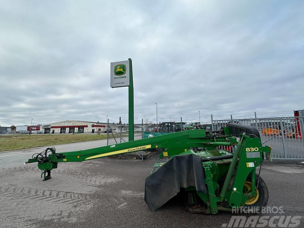 John Deere 830 Segadoras acondicionadoras