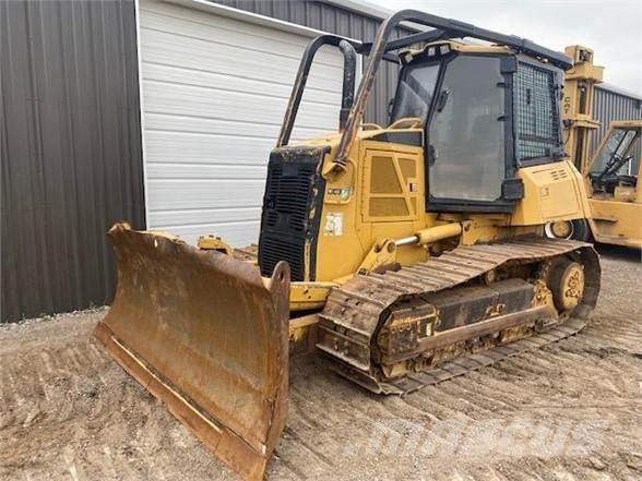 CAT D6K Buldozer sobre oruga