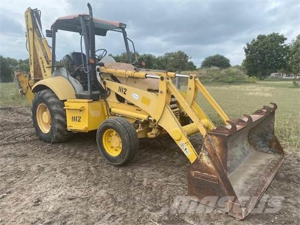 Komatsu WB140 Retrocargadoras