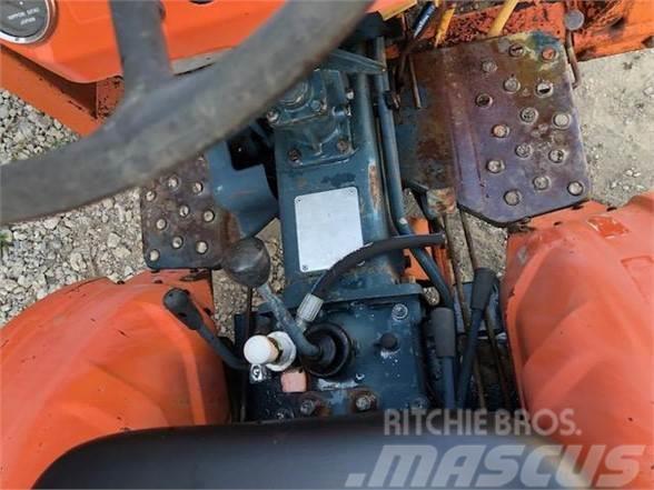 Kubota B7100 Tractores