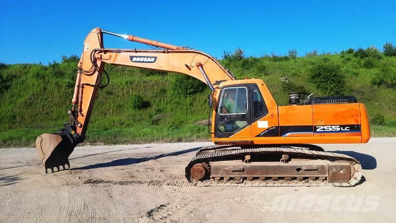 Daewoo S255 LC Excavadoras sobre orugas