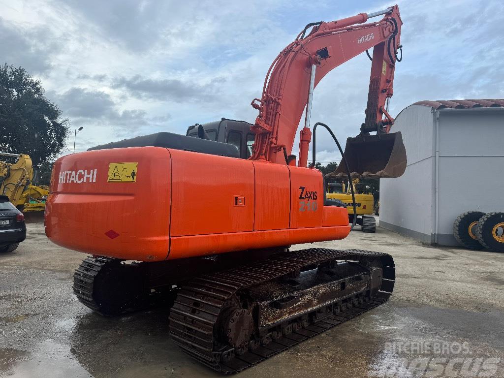 Hitachi ZX 210 Excavadoras sobre orugas