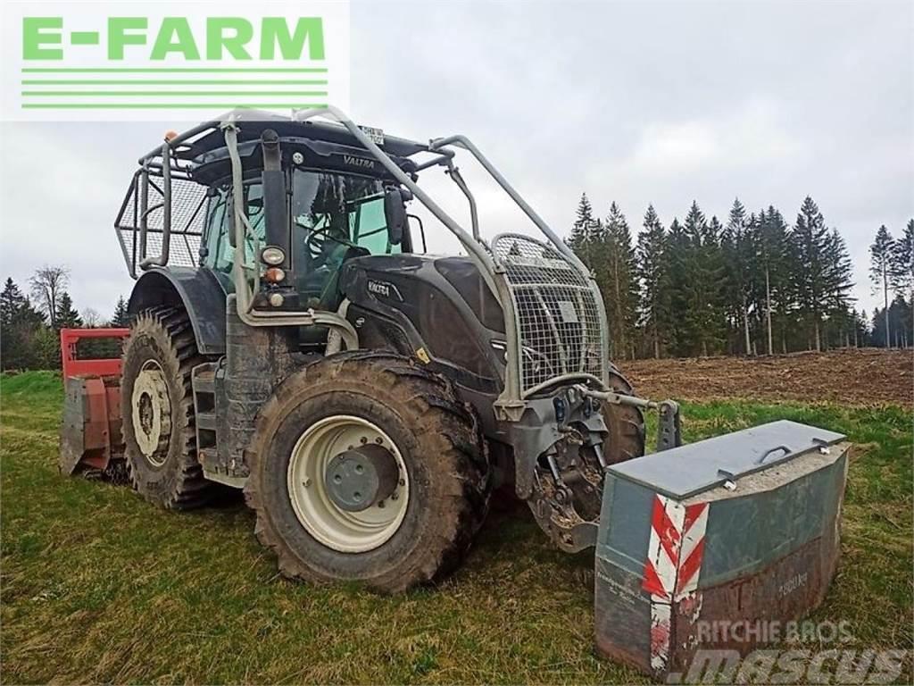 Valtra s374 Tractores